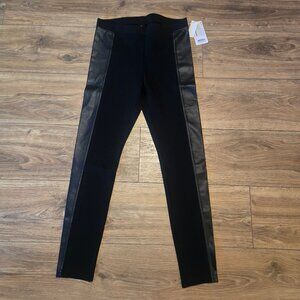 HUE Pointe Leatherette Block Legging
